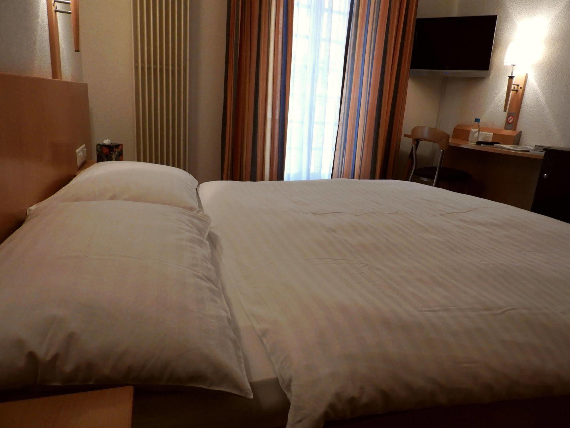 Les Negociants Hotel Vevey Bagian luar foto